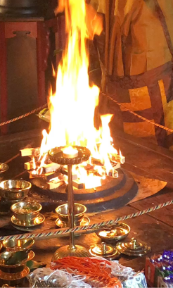 へび寺（宝性寺)での護摩焚き